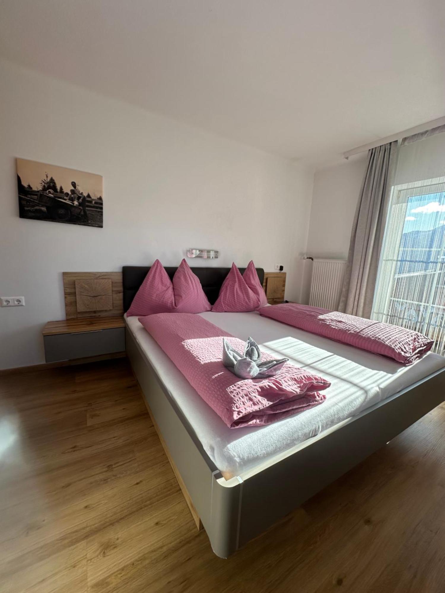 Fruehstueckspension Alpenrose Bed & Breakfast Iselsberg Exterior photo
