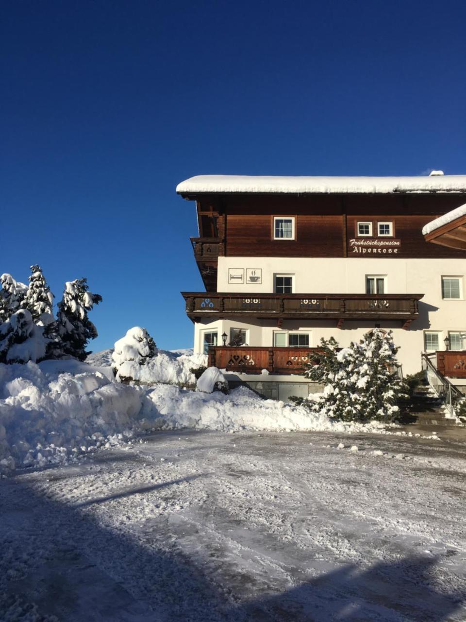 Fruehstueckspension Alpenrose Bed & Breakfast Iselsberg Exterior photo